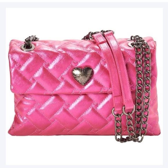 Betsey Johnson Handbags - 💓💓NWT- BETSEY JOHNSON PINK QUILTED SHOULDER BAG💓💓